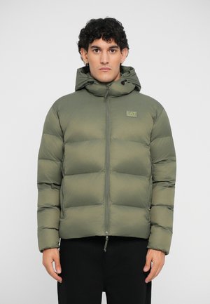 Green padded jacket with a hood, featuring a front zipper, side pockets, and a small logo on the chest. Smooth texture, regular fit.
