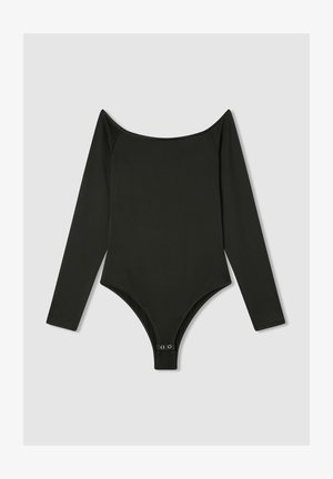 Czarny body z długim rękawem, z dekoltem off-the-shoulder, gładką teksturą i zapięciem na napy na dole.