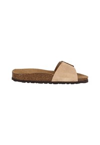 Sandal in suede beige morbido con soletta in sughero, caratterizzato da una fascia ampia e una fibbia rettangolare metallica. Suola testurizzata per una migliore aderenza.