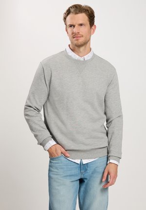 - Bluza