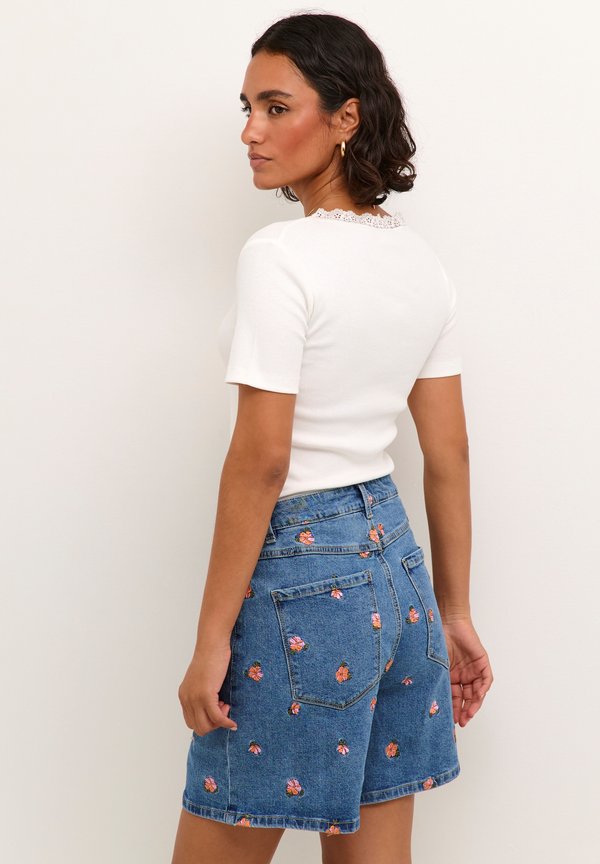 KAMAIBRITT - Print T-shirt - chalk4