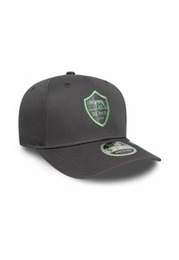 Dunkelgraue Baseballkappe mit grünem Roma 1927 Shield-Logo und gebogenem Schild, ausgestattet mit einem 9FIFTY-Aufkleber an der Vorderseite.