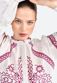 Rich & Royal Palaidinė - white