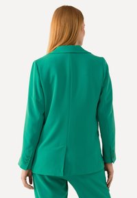 Ulla Popken COL À REVERS, POCHES À RABAT, FERMETURE BOUTONNÉE - Bleiseri - green
