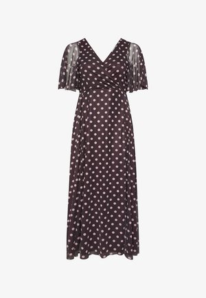 Robe maxi marron foncé à pois rose clair, col en V, corsage portefeuille et manches courtes volantes en voile transparent.