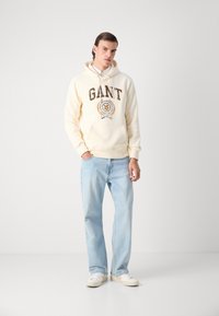 GANT FRONT GRAPHIC  - Mikina s kapucňou - cream