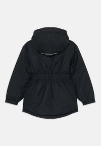Veste d'hiver noire à capuche avec taille élastique et manches longues, vue de dos sur fond blanc uni.