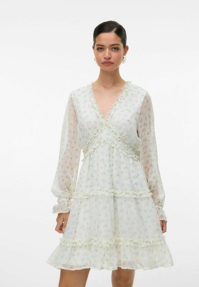 Vero Moda VMSMILLA FRILL  - Vardagsklänning - bright white