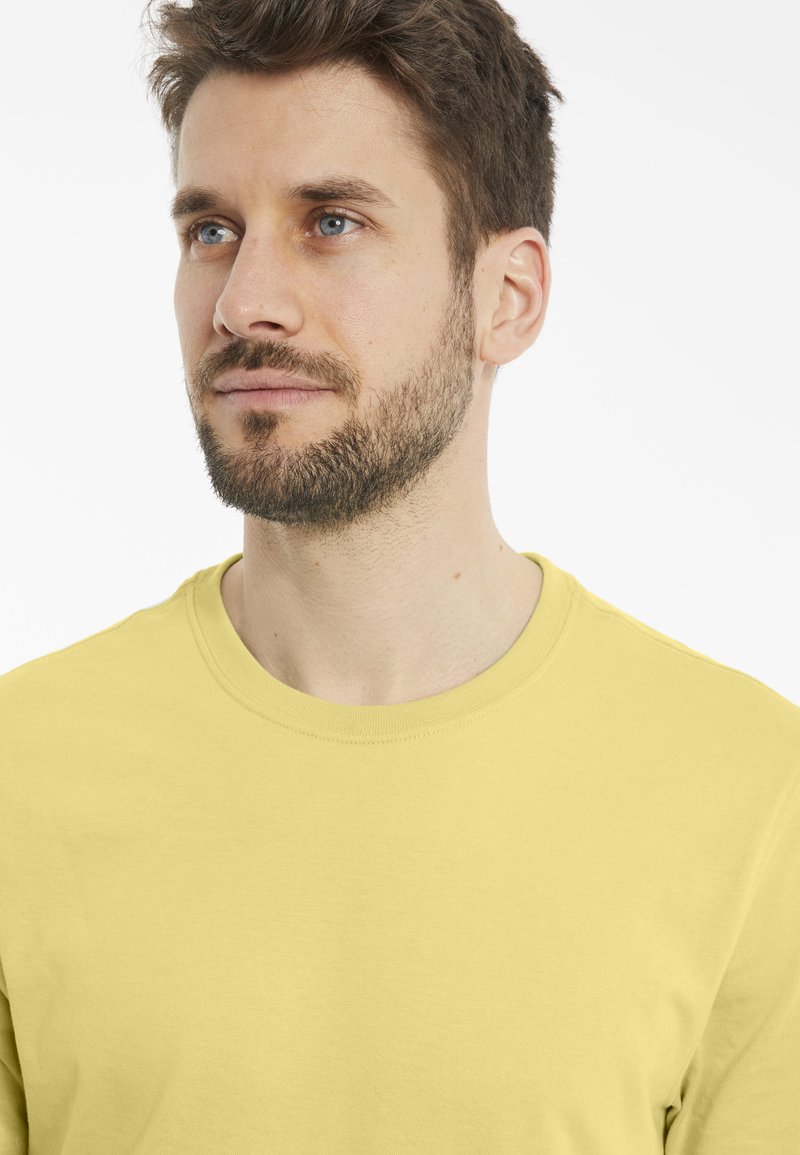 Herren Shirts | Eddie Bauer LEGEND WASH PRO SLIM Sport T-shirt hellgelb - OG33123 Herren Shirts | Eddie Bauer LEGEND WASH PRO SLIM Sport T-shirt hellgelb - OG33123