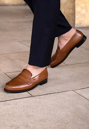 Finsbury COLLEGE - Business-Slipper - marron