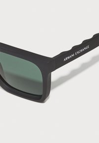 Armani Exchange Ochelari de soare - matte black
