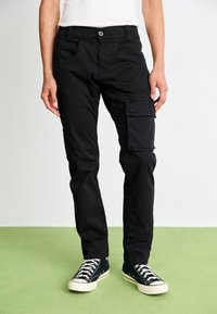 Alpha Industries Kapsáče - black