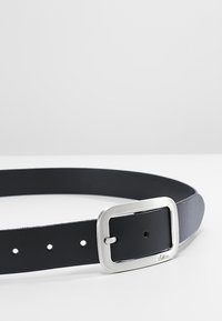 s.Oliver Riem - black