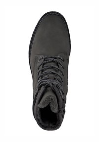 Graue Knöchelstiefel mit einem glatten Leder-Obermaterial, schwarzen Schnürsenkeln, gepolstertem Kragen und einem strukturierten Innenfutter. Mit einem seitlichen Reißverschluss für einfaches An- und Ausziehen.