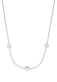 Collana in argento con catena, caratterizzata da tre elementi circolari: due pietre trasparenti e un centrale accento decorativo rotondo con logo, dalla texture liscia.