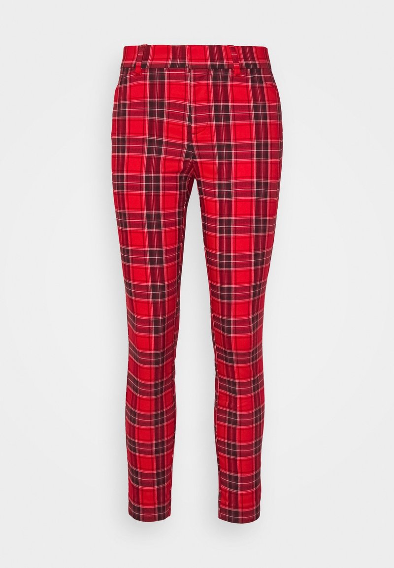Pantalon slim à carreaux rouges et noirs avec passants de ceinture et poches latérales, présenté sur fond blanc.