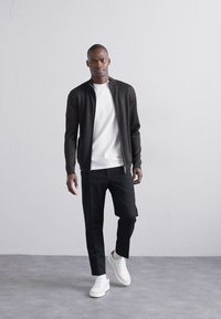 Emporio Armani CARDIGAN - Kardigán - grey fancy