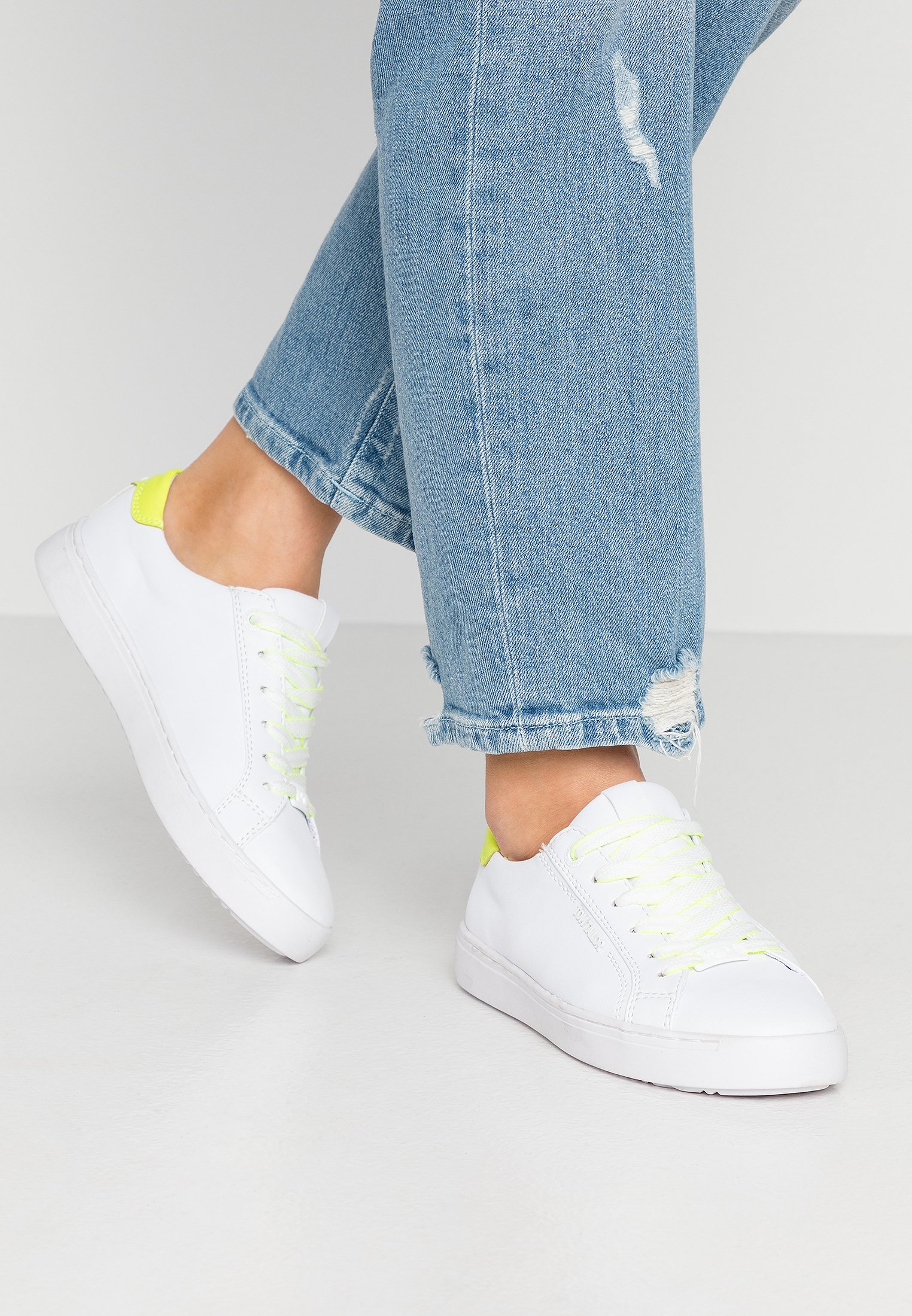 TOM TAILOR Joggesko whiteneon yellowhvit Zalando.no TOM TAILOR Joggesko whiteneon yellowhvit Zalando.no