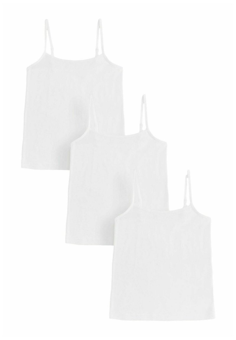 Er liggen drie witte tanktops te koop, met spaghettibandjes en een eenvoudige, gladde textuur. Ze zijn in verschillende maten en vormen.