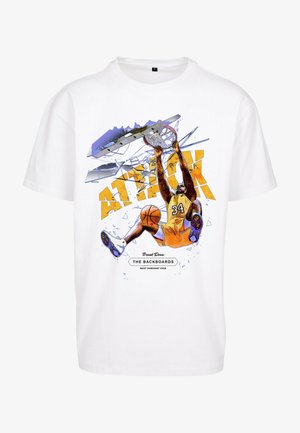 Upscale by Mister Tee, ATTACK PLAYER - T-shirt z nadrukiem