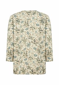 Blomstermønstret bluse med en lys beige baggrund, blå og grønne blomster, trekvartærmer og en afslappet pasform.