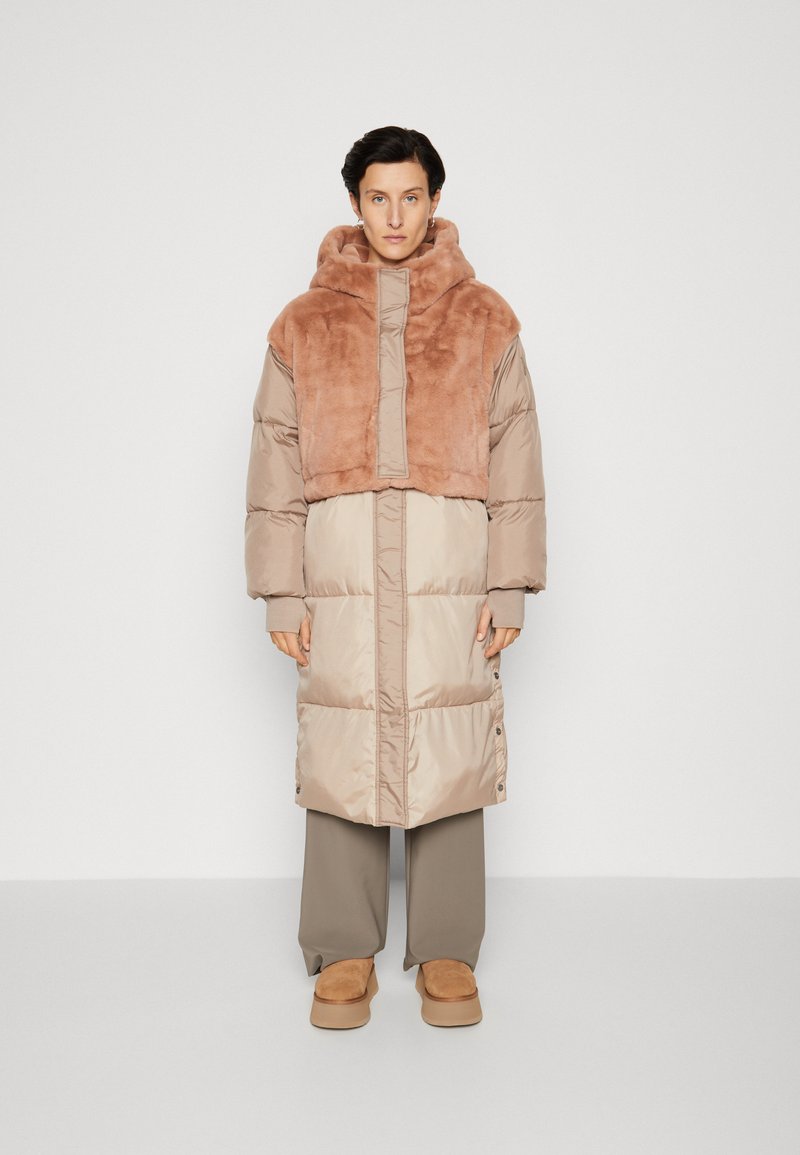 UGG KEELEY PUFFER Winter jacket wolf grey/putty/light grey Zalando.ie