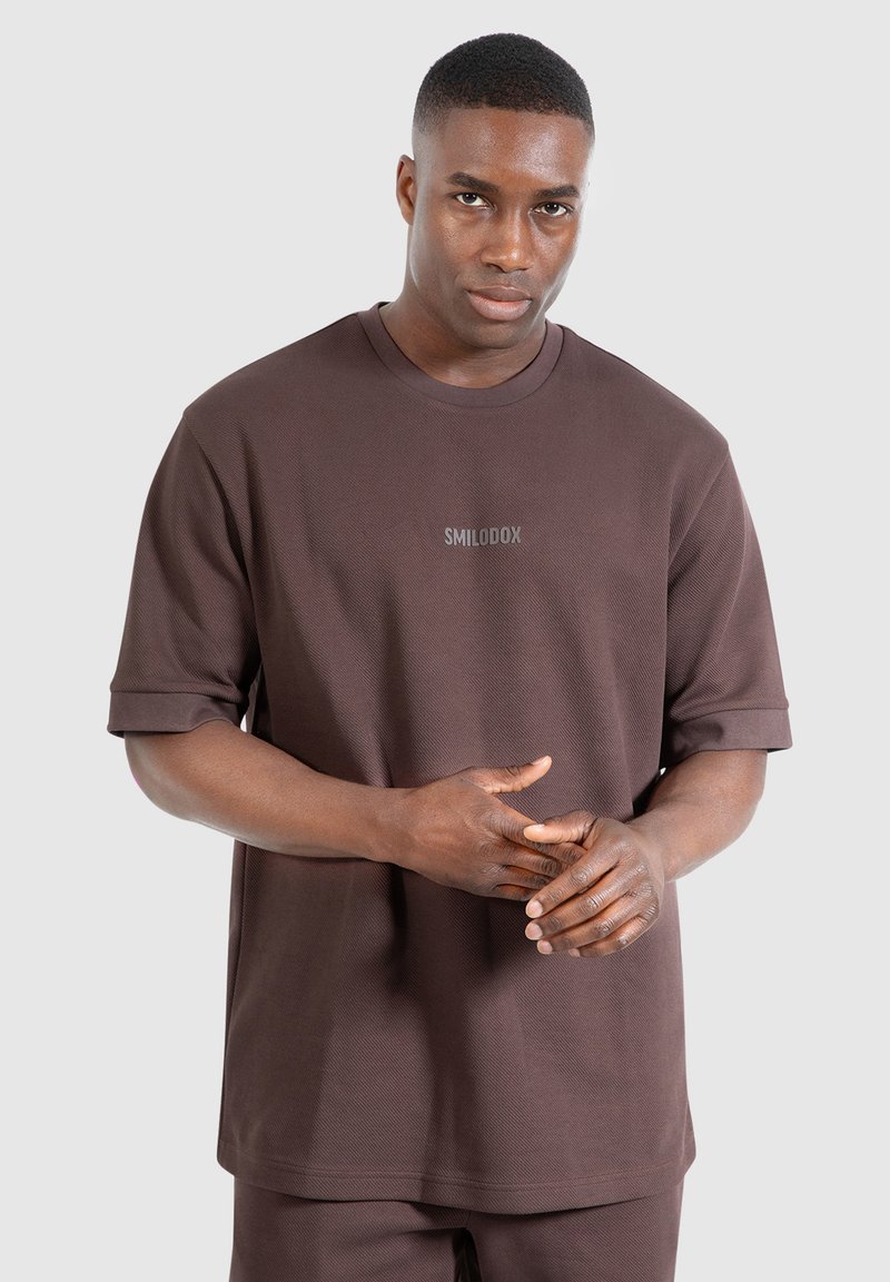 Smilodox OSKAR - Jednoduché tričko - braun