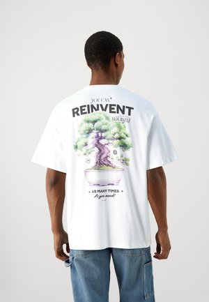 Jack & Jones JORBONSAI TEE CREW NECK UNISEX - Nyomott mintás póló - bright white