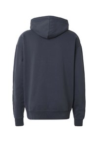 Sweat-shirt à capuche gris foncé à manches longues, avec poignets et ourlet côtelés, présenté de dos sur un fond blanc.