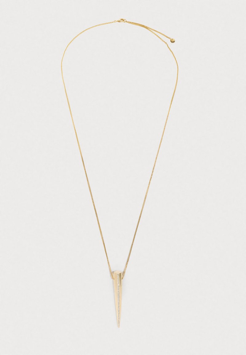 Χρυσής απόχρωσης κολιέ με μια υφή, επιμηκυμένο τριγωνικό μενταγιόν σε λεπτή αλυσίδα με ρυθμιζόμενο κούμπωμα.