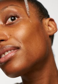Lumene NORDIC HYDRA [LÄHDE] AQUA SERUM 30 ML - Serum - -