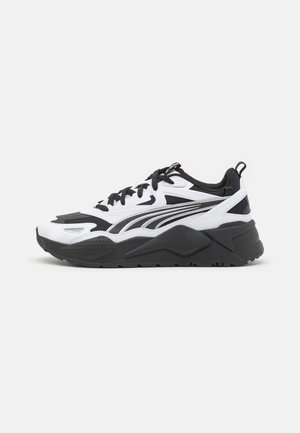 Puma, Baskets basses - black