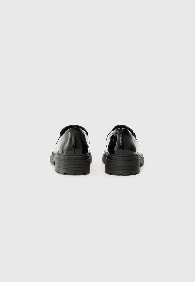 Clarks Calla Style Mocassino Donna In Camoscio Nero - Suola Leggera EVA, Plantare Ultime Comfort, Taglia 36 EU