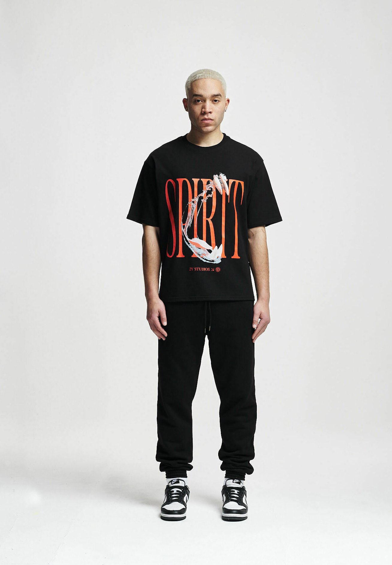 2Y Studios SPIRIT OVERSIZE - T-shirt z nadrukiem/czarny