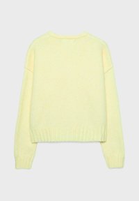 Pull jaune court avec une texture douce, encolure ronde, poignets et ourlet côtelés, et coutures d'épaules tombantes. Vue arrière uniquement.