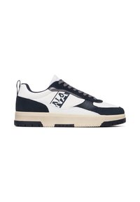 Sneaker bianco e blu navy, con una parte superiore testurizzata, lacci grigi, un patch con lettere sul lato e un design della suola robusta.