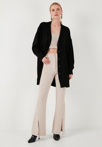 LELA Kardigán - black