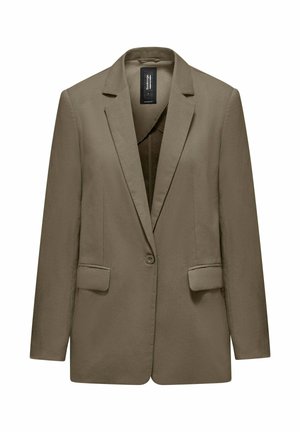 Blazer verde oliva con un solo bottone, rever a dentellino, due tasche frontali con pattina e maniche lunghe, esposto su sfondo bianco.