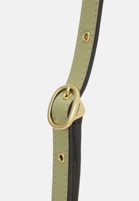 COACH LUXE REFINED IDOL BAG - Kézitáska - moss