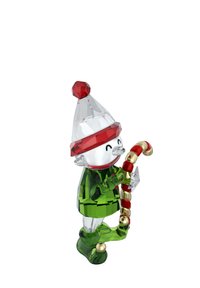 Figurita de cristal de un elfo en verde y rojo, sosteniendo un bastón de caramelo a rayas. Presenta cortes angulares, texturas brillantes y una expresión sonriente.