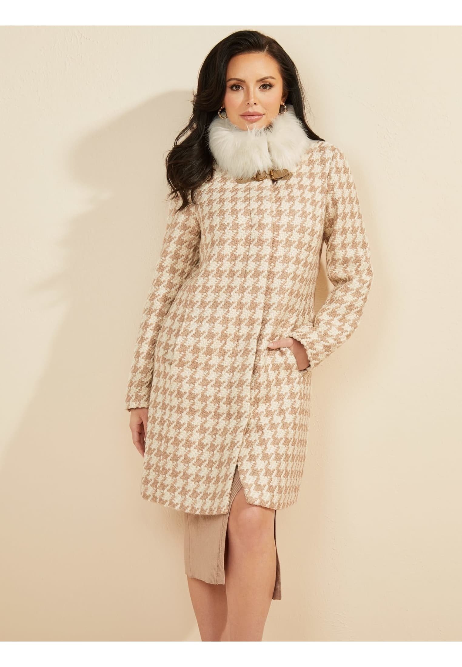 guess by marciano mantel