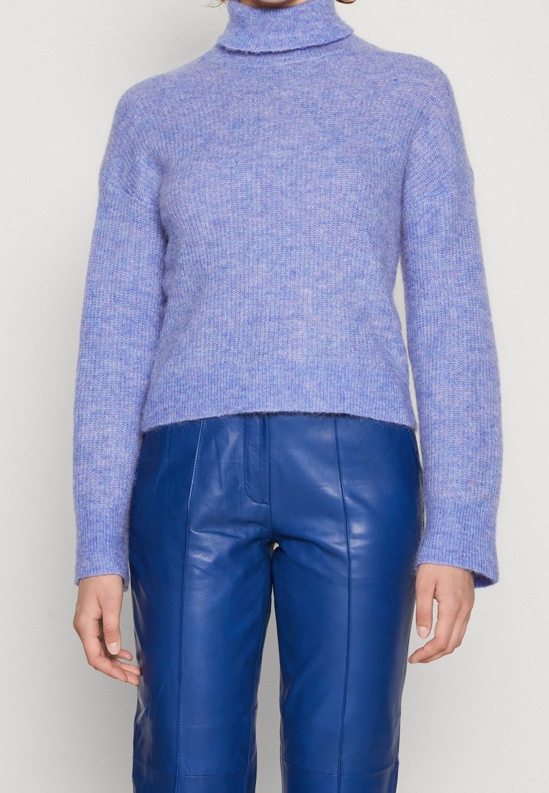 Object Trui - lilac