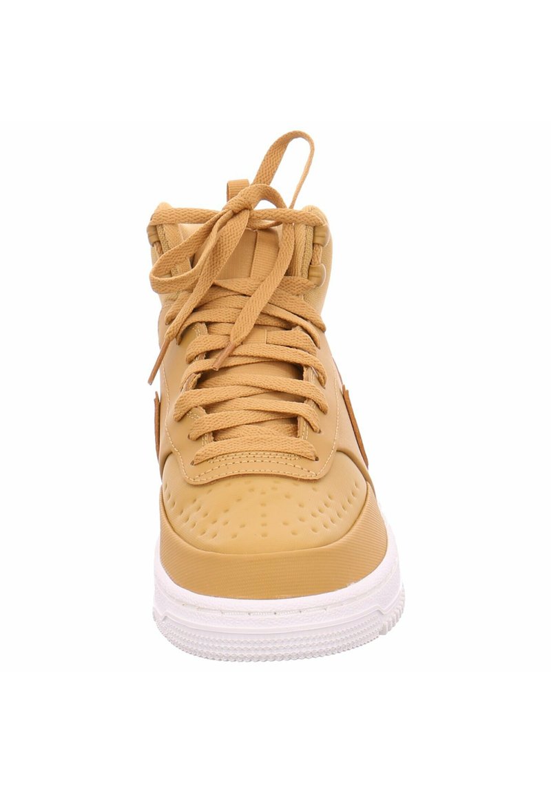 Nike COURT MID WINTER - Zapatillas altas elemental gold gold-sail/beige - Zalando.es