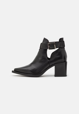 Ankle Boot - black
