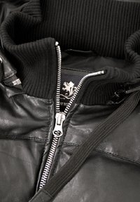 Otto Kern WENDY - Weste - schwarz