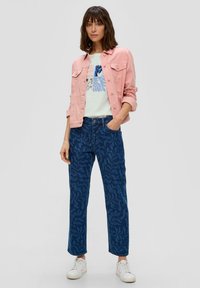 s.Oliver MIT FRONT - Print T-shirt - creme