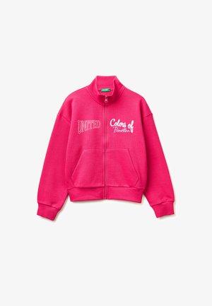 Felpa rosa acceso con zip, collo alto, tasche frontali e scritta "United Colors of Benetton" ricamata sul petto.