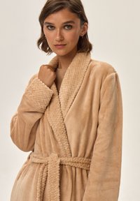 ESOTIQ JOLANDA beżowy