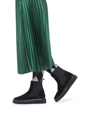 Voile Blanche, Bottines à plateau - black