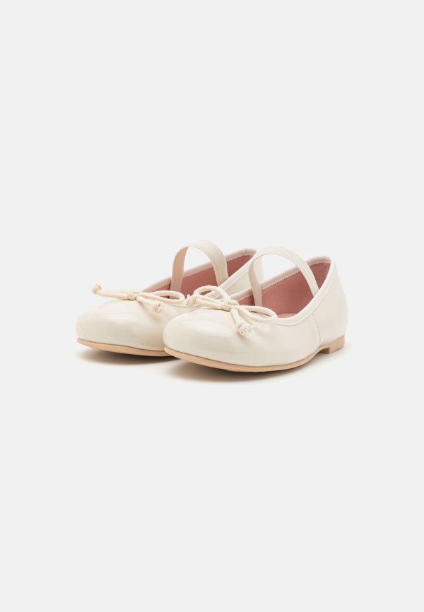 AMI – Riemchenballerina – perla
